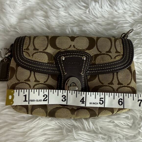 y2k COACH Turnlock Brown Signature Canvas Wristlet - Picture 9 of 10